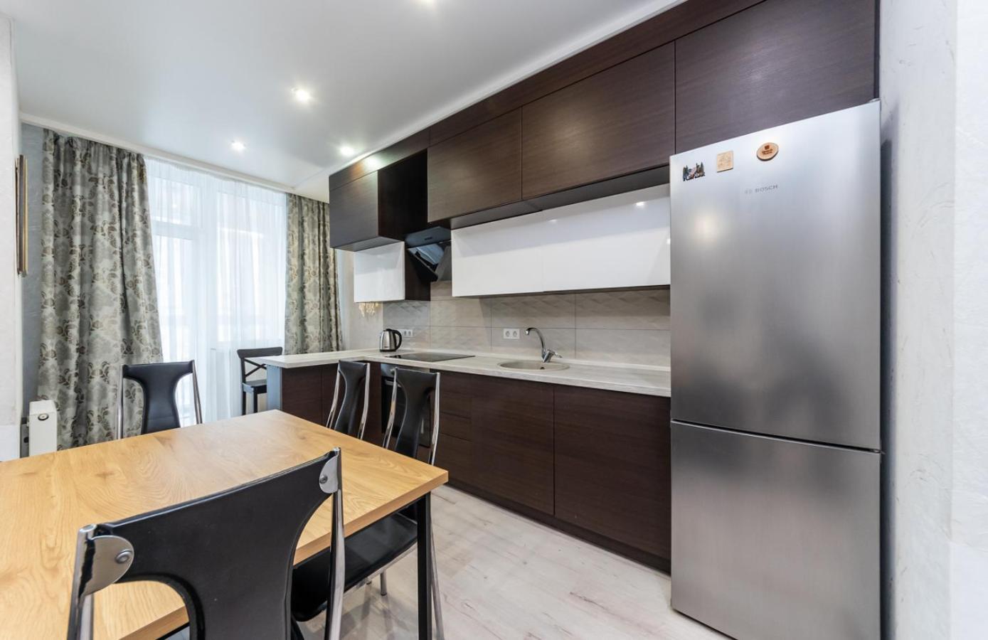 Apartment On Draghomanova 2A Kiev Eksteriør bilde